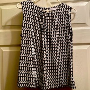 Black and white pattern tank top